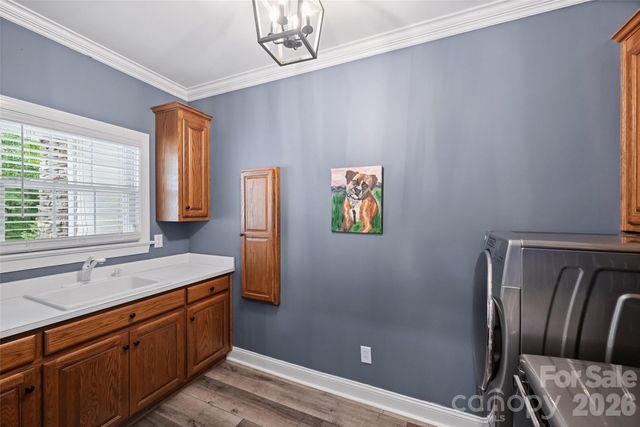 9470 Hutchinson Lane, Charlotte, NC 28216