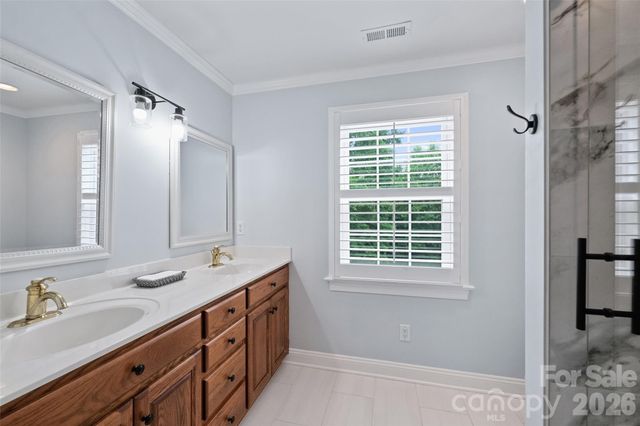 9470 Hutchinson Lane, Charlotte, NC 28216