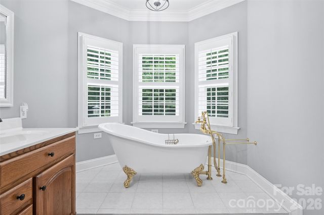 9470 Hutchinson Lane, Charlotte, NC 28216