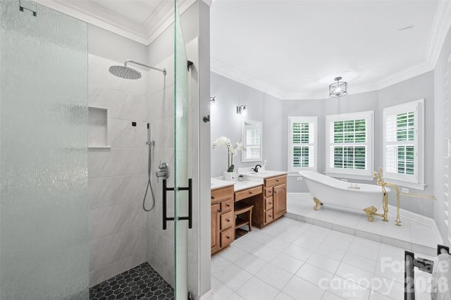 9470 Hutchinson Lane, Charlotte, NC 28216