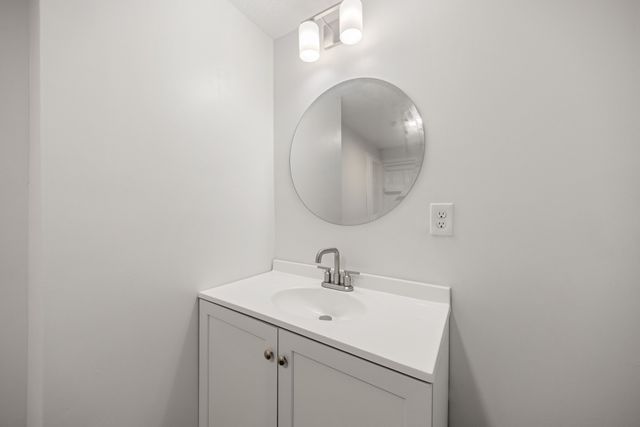 3314 S Union Street, Des Moines, IA 50315