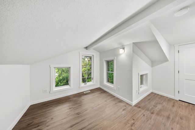 3314 S Union Street, Des Moines, IA 50315