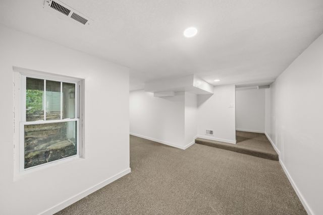 3314 S Union Street, Des Moines, IA 50315