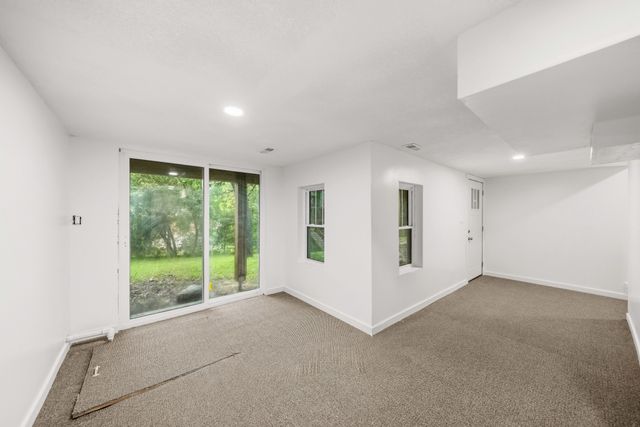 3314 S Union Street, Des Moines, IA 50315