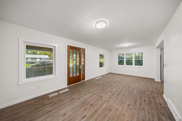 3314 S Union Street, Des Moines, IA 50315
