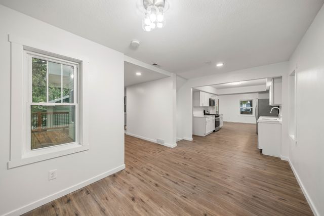 3314 S Union Street, Des Moines, IA 50315