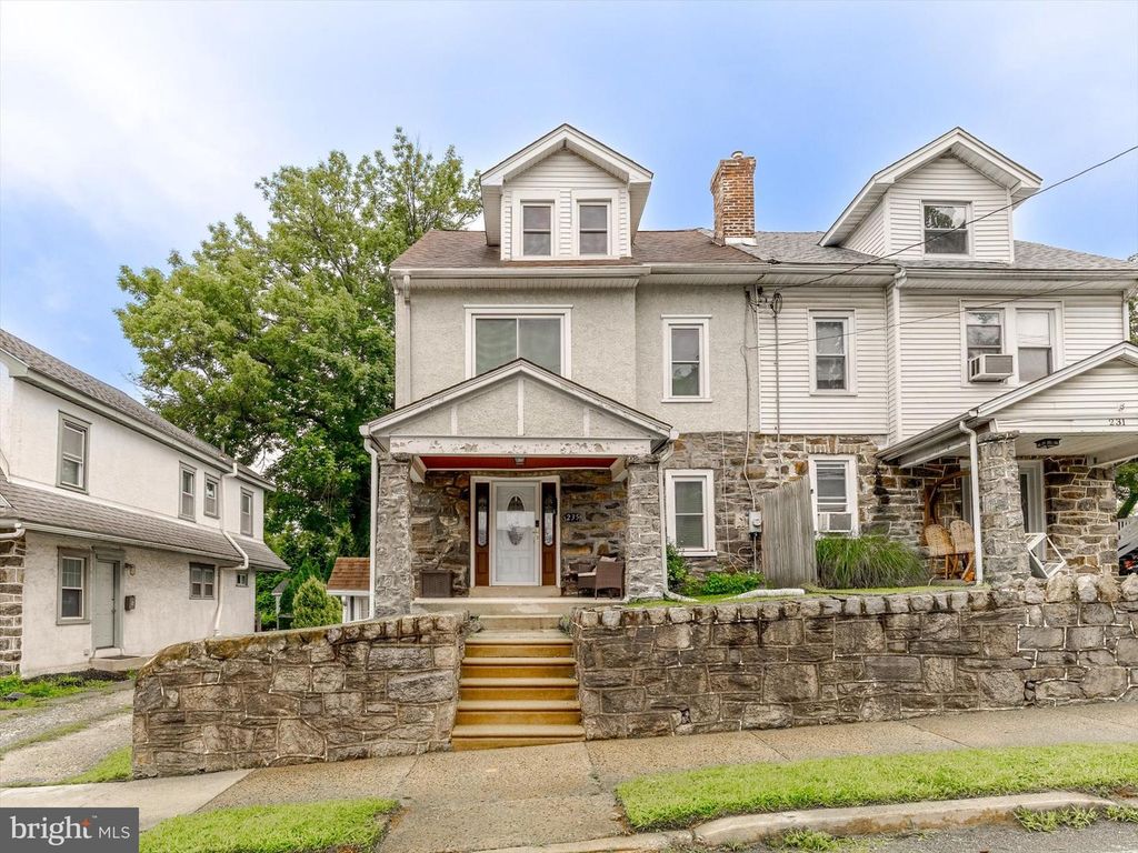 235 E TOWNSHIP LINE RD, Upper Darby, PA 19082