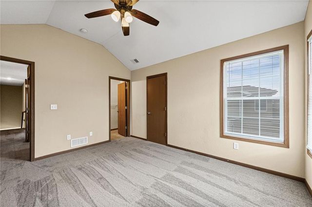 1640 SW Madison Street, Lee's Summit, MO 64081