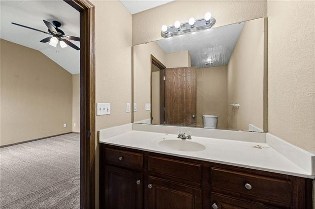 1640 SW Madison Street, Lee's Summit, MO 64081