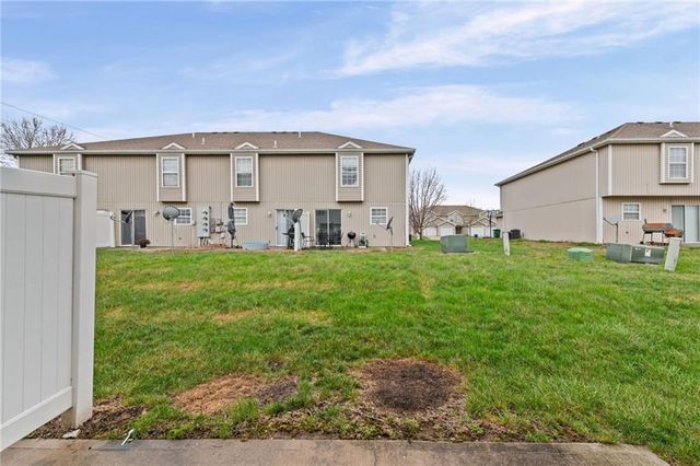 1640 SW Madison Street, Lee's Summit, MO 64081
