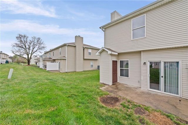1640 SW Madison Street, Lee's Summit, MO 64081