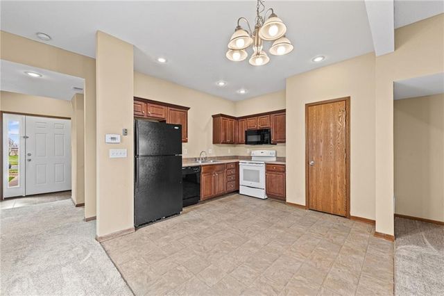 1640 SW Madison Street, Lee's Summit, MO 64081