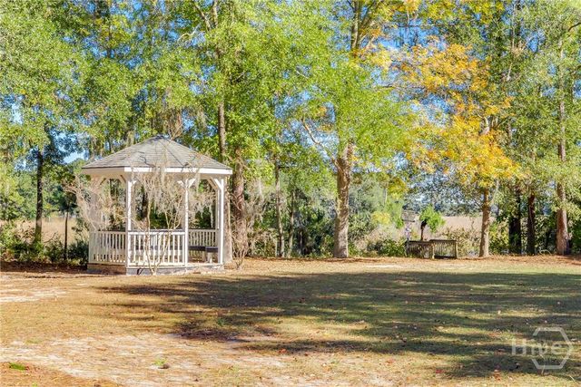 122 Mosswood Drive, Savannah, GA 31405