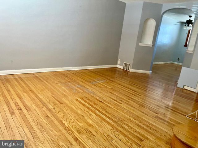 6128 NEWTOWN AVE, Philadelphia, PA 19111