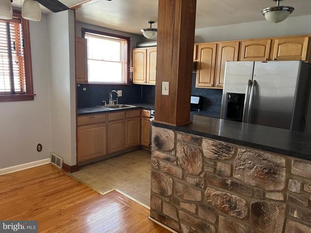 6128 NEWTOWN AVE, Philadelphia, PA 19111