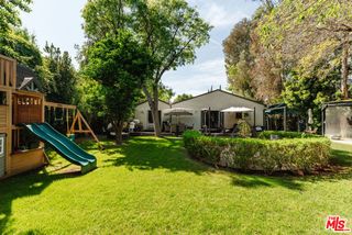 5940 Matilija Avenue, Van Nuys (los Angeles), CA 91401