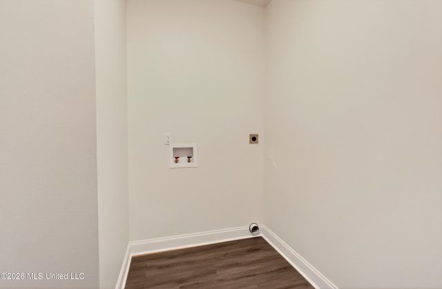 201 Tarpon Street, 201, Waveland, MS 39576