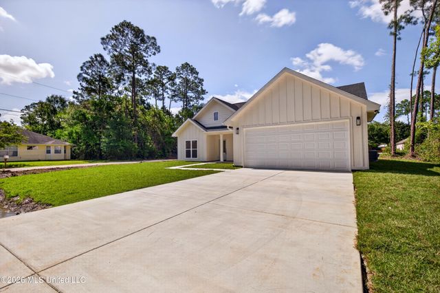 201 Tarpon Street, 201, Waveland, MS 39576