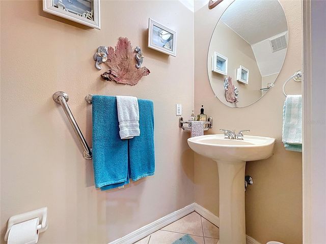 11273 KAPOK GRAND CIRCLE, Madeira Beach, FL 33708