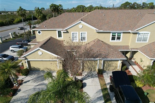 11273 KAPOK GRAND CIRCLE, Madeira Beach, FL 33708