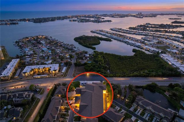 11273 KAPOK GRAND CIRCLE, Madeira Beach, FL 33708