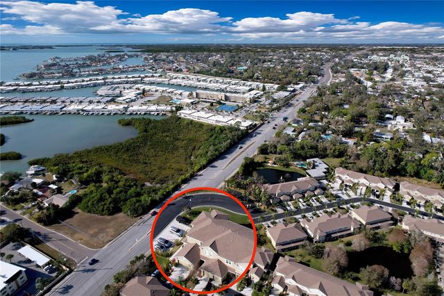 11273 KAPOK GRAND CIRCLE, Madeira Beach, FL 33708