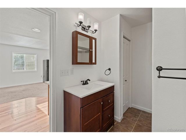 46 Kingston Cir, Florissant, CO 80816