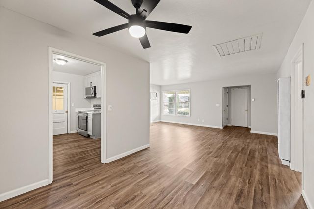 1981 Middlefield Ave, Stockton, CA 95204