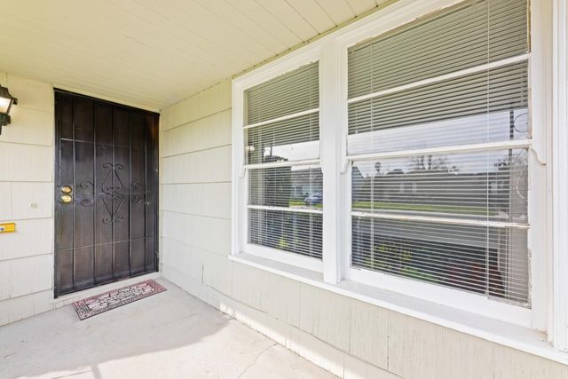 1981 Middlefield Ave, Stockton, CA 95204