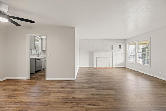 1981 Middlefield Ave, Stockton, CA 95204