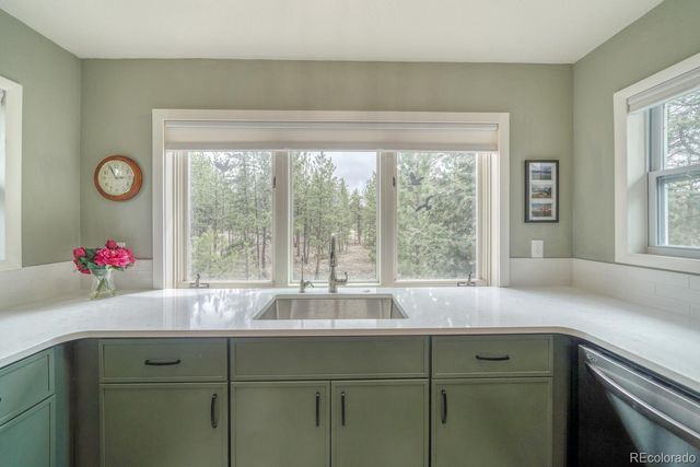453 Black Fawn Lane, Westcliffe, CO 81252