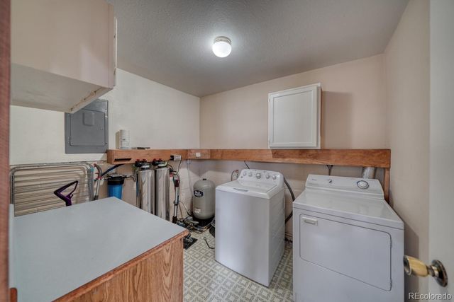 453 Black Fawn Lane, Westcliffe, CO 81252