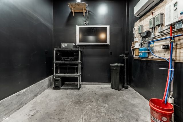 440 S 800 E, Zionsville, IN 46077