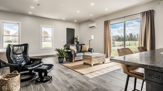 440 S 800 E, Zionsville, IN 46077