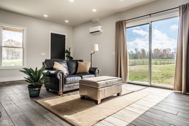 440 S 800 E, Zionsville, IN 46077