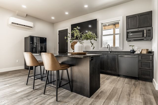 440 S 800 E, Zionsville, IN 46077