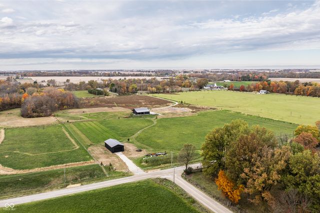 440 S 800 E, Zionsville, IN 46077