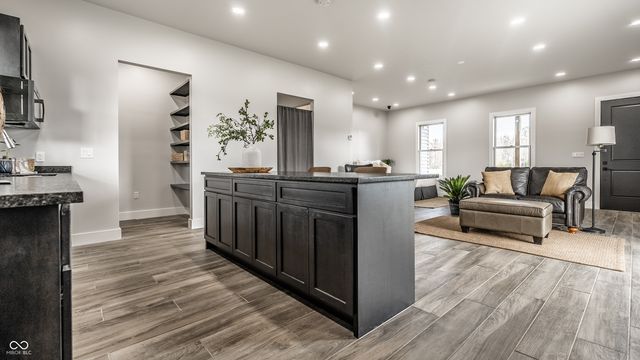 440 S 800 E, Zionsville, IN 46077