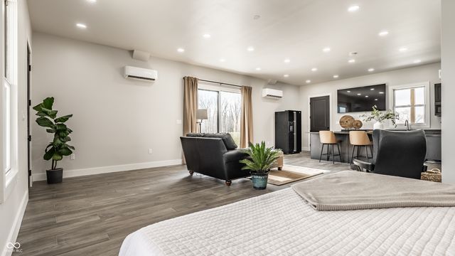 440 S 800 E, Zionsville, IN 46077