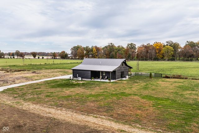 440 S 800 E, Zionsville, IN 46077