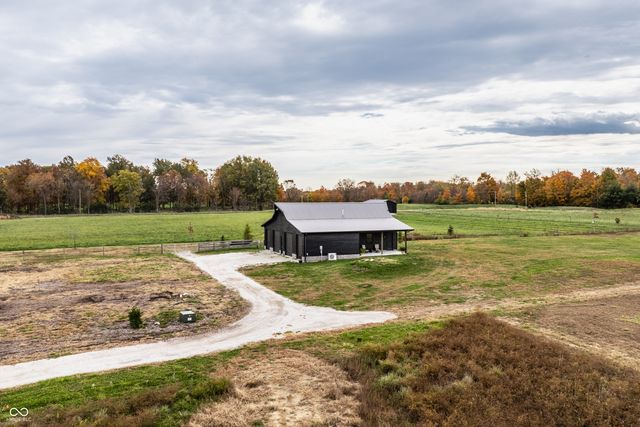 440 S 800 E, Zionsville, IN 46077