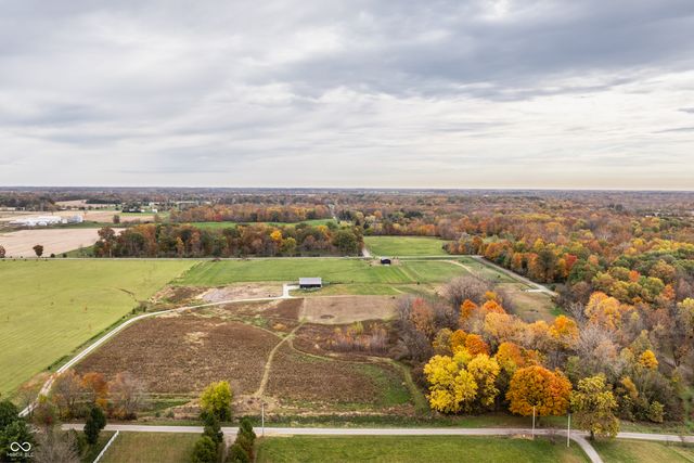 440 S 800 E, Zionsville, IN 46077