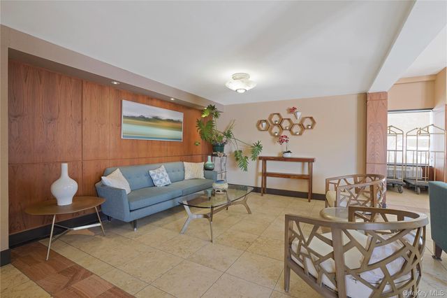 1155 Warburton Avenue 11Y, Yonkers, NY 10701