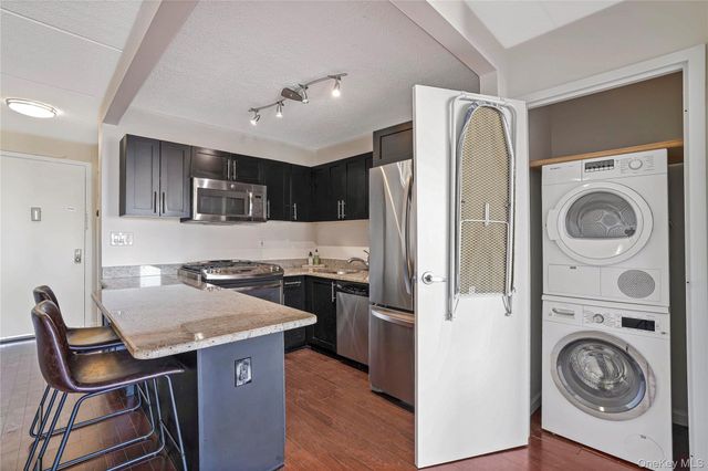 1155 Warburton Avenue 11Y, Yonkers, NY 10701