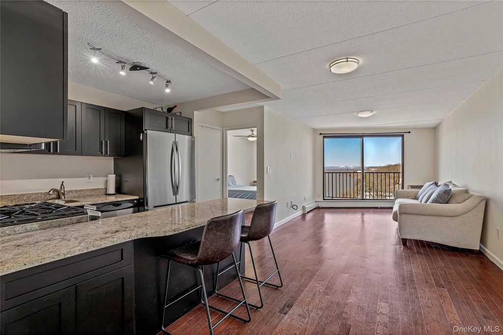 1155 Warburton Avenue 11Y, Yonkers, NY 10701