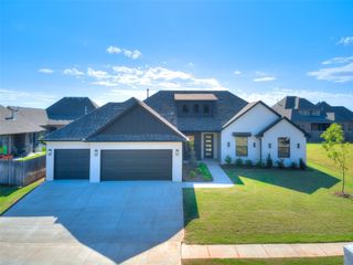 3424 Sagebrush Place, Yukon, OK 73099