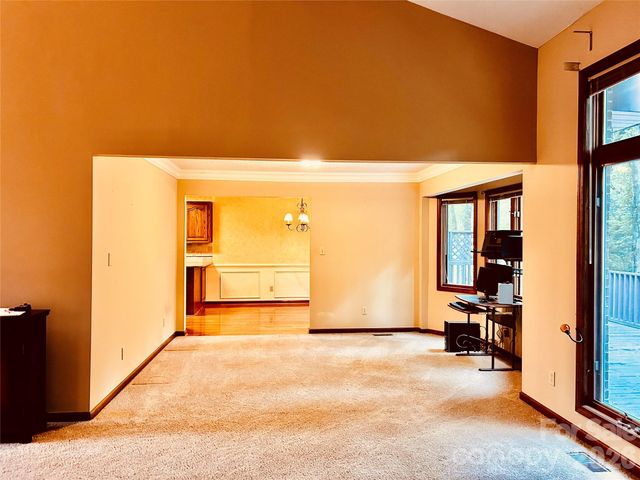 395 Wood Hollow Road, Taylorsville, NC 28681