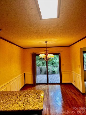 395 Wood Hollow Road, Taylorsville, NC 28681
