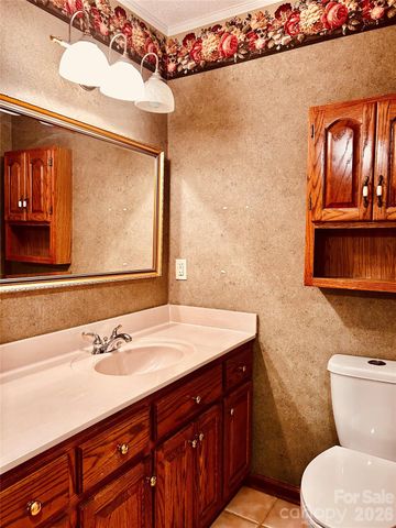 395 Wood Hollow Road, Taylorsville, NC 28681