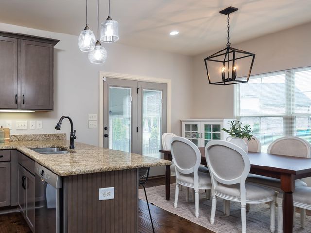 3040 Dogwood Trl, Spring Hill, TN 37174